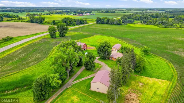 41806 Davenport ST NE, Braham, MN 55006