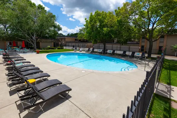 6328 Barrie RD #3K, Edina, MN 55435