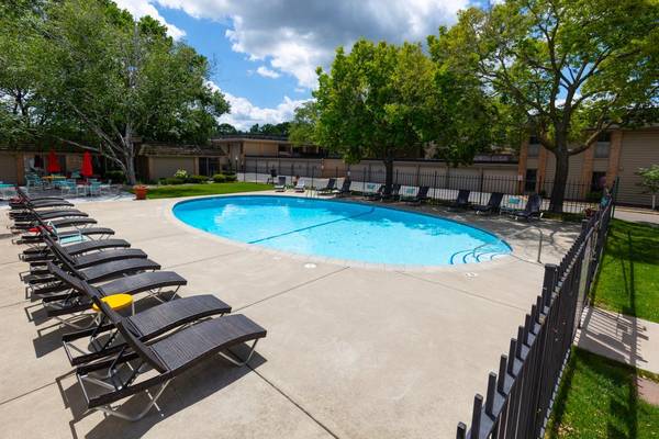 6328 Barrie RD #3K, Edina, MN 55435