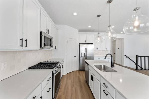 2125 Traverse DR, Lino Lakes, MN 55038