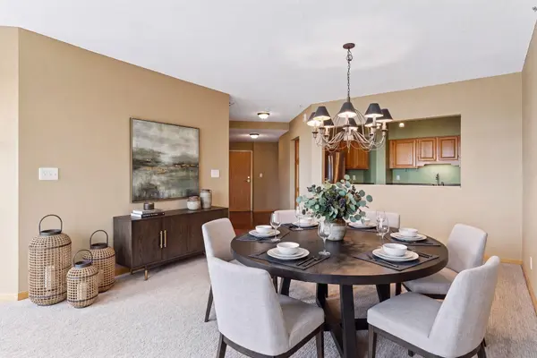 168 6th ST E #3702, Saint Paul, MN 55101