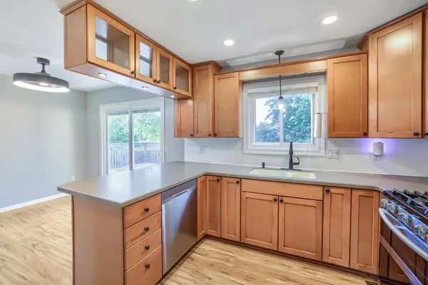 6208 114th AVE N, Champlin, MN 55316