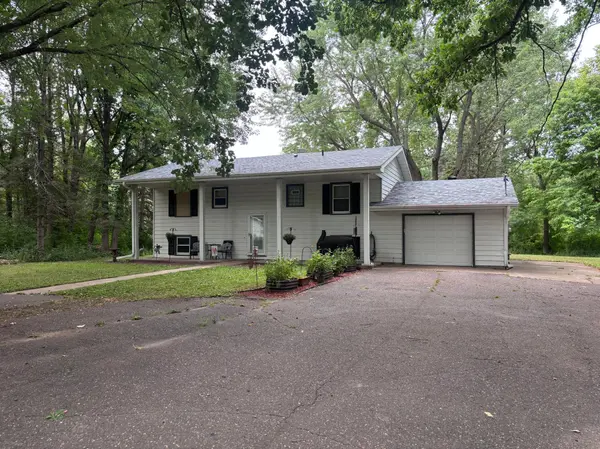 307 Beech LN S, Onamia, MN 56359