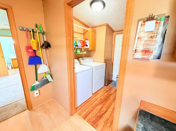 2204 Mockingbird PL NW, Stewartville, MN 55976