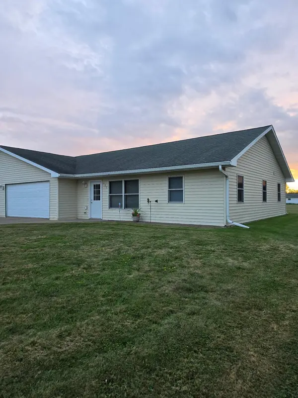 607 Washington ST, Almena, WI 54805