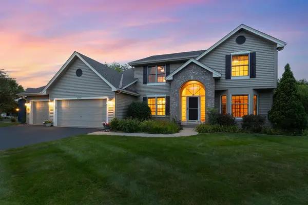 8079 Spruce TRL, Eden Prairie, MN 55347