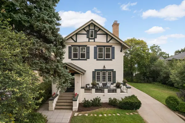 904 Osceola AVE, Saint Paul, MN 55105
