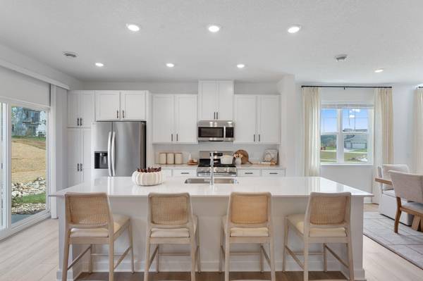 4046 Hayward AVE N, Oakdale, MN 55128