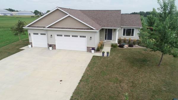 531 Glynn AVE NE, Grand Meadow, MN 55936