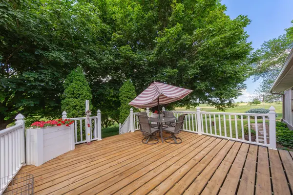 20642 528th AVE, Lake Crystal, MN 56055