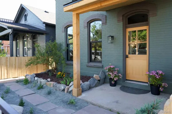 2563 N Emerson ST, Denver, CO 80205