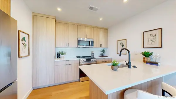 929 Edge CIR, Longmont, CO 80501