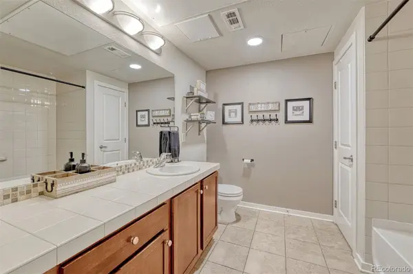 7240 W Custer AVE #412, Lakewood, CO 80226