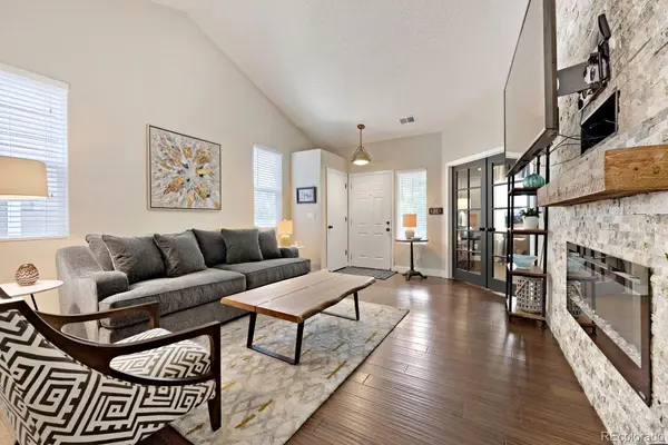 6827 W Rockland PL, Littleton, CO 80128