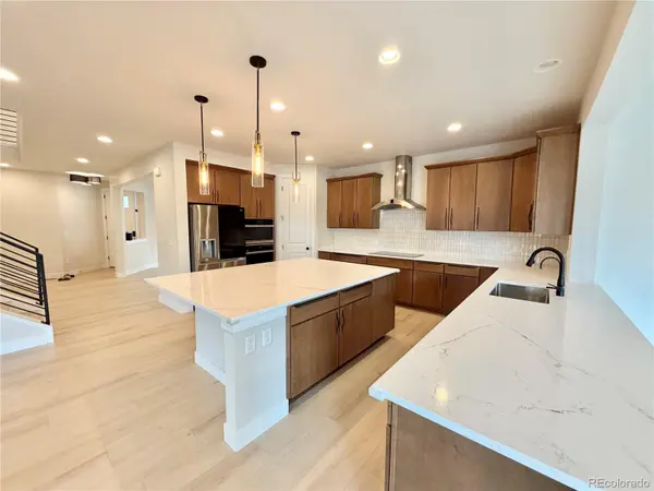 7319 S Yantley WAY, Aurora, CO 80016
