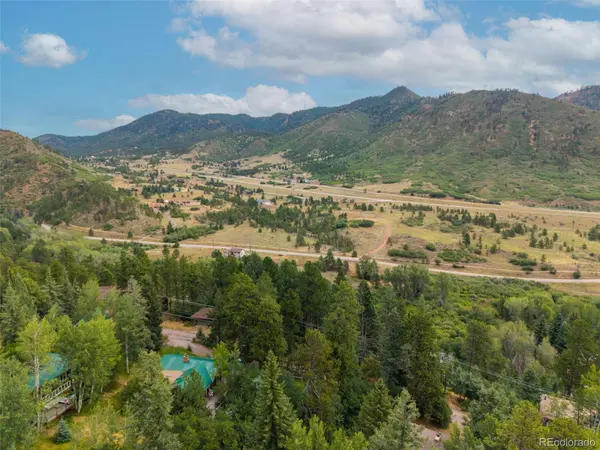 9735 Mountain RD, Cascade, CO 80809