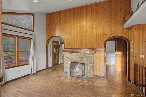 9735 Mountain RD, Cascade, CO 80809