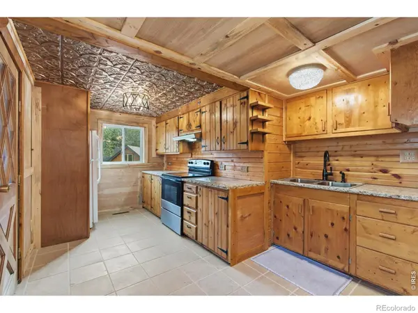 124 Big Pine LN, Drake, CO 80515