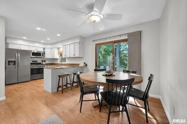 114 OAKMOOR DR, East Peoria, IL 61611