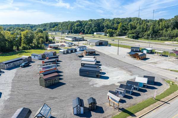 216 E Commerce St, Waverly, TN 37185