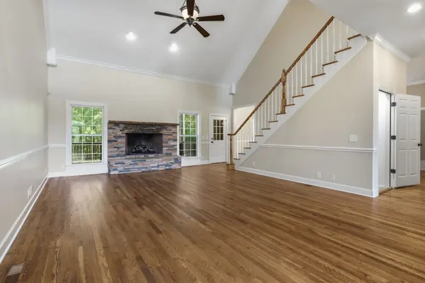 1014 Alameda Dr, Portland, TN 37148