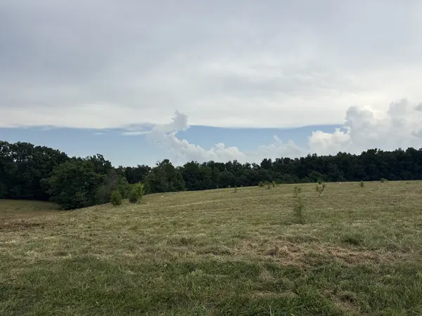 210 Nubia Rd, Westmoreland, TN 37186