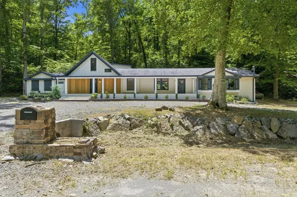 1032 Paint Pony Trl, Pegram, TN 37143