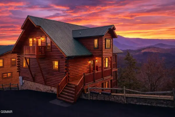 3032 Hickory Lodge Drive, Sevierville, TN 37862