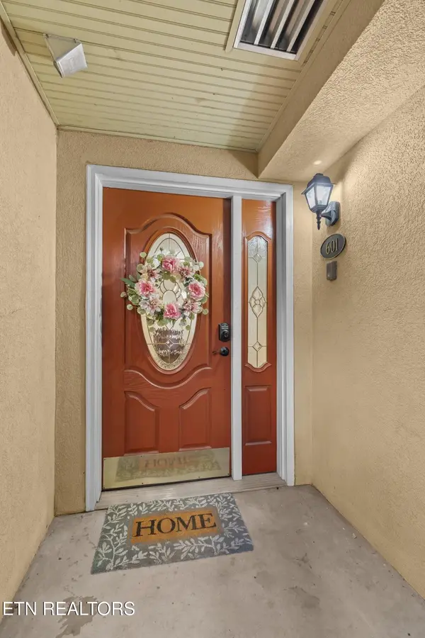 601 River Place Way #B101, Sevierville, TN 37862