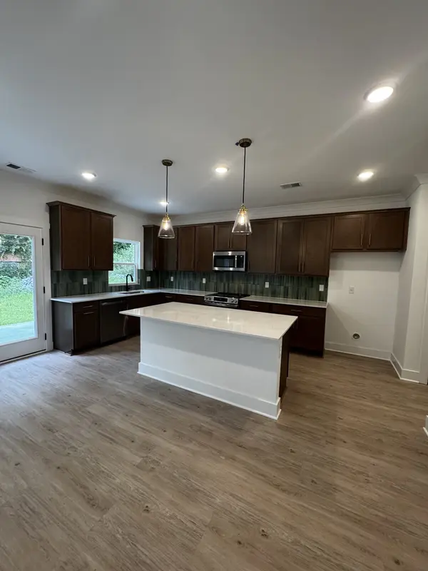 1345 Valley Ridge Dr, Gallatin, TN 37066