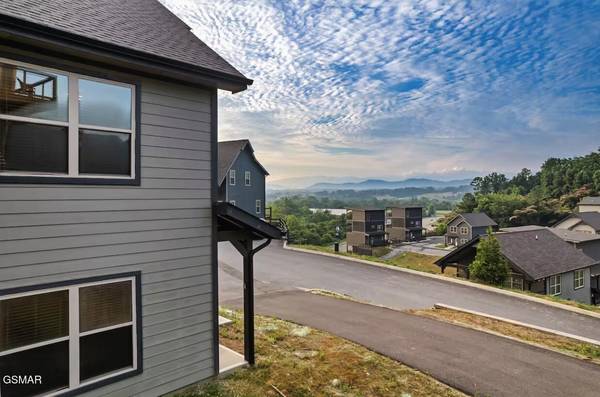 1654 Veterans Blvd #14, Sevierville, TN 37876