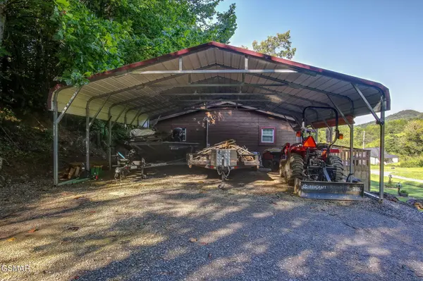 1149 Tranquility Hills Way, Cosby, TN 37722