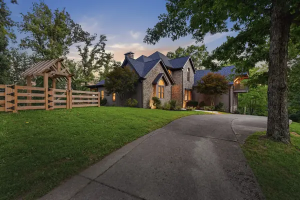 1126 Beechs Tavern Trl, Franklin, TN 37069