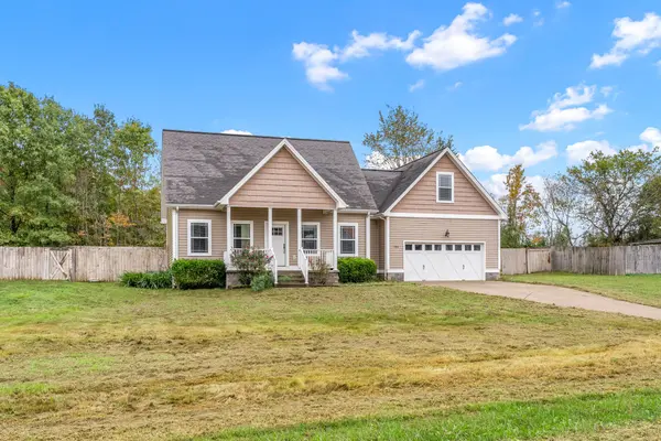 284 Meadowbrook Dr, Cadiz, KY 42211