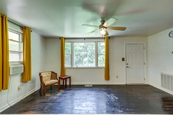 7816 Old Charlotte Pike, Nashville, TN 37209