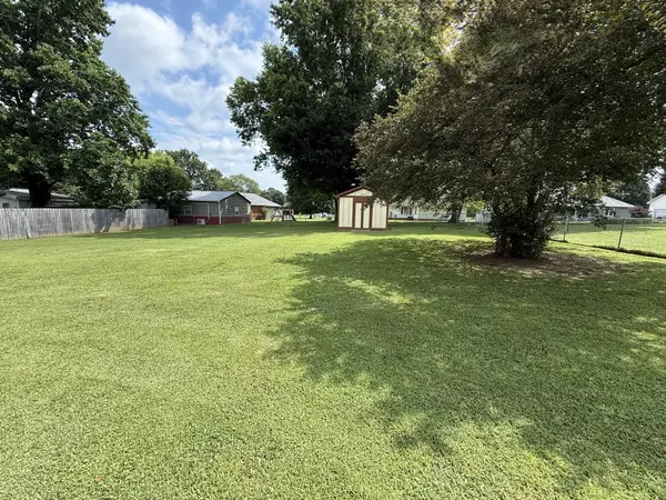1088 Riley Creek Rd, Tullahoma, TN 37388