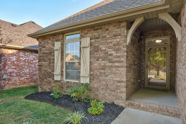 3192 W Melbourne ST, Springfield, MO 65810