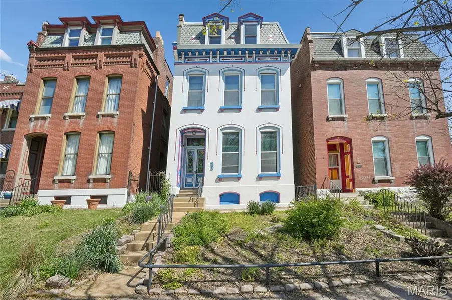 2303 Arsenal ST, St Louis, MO 63118