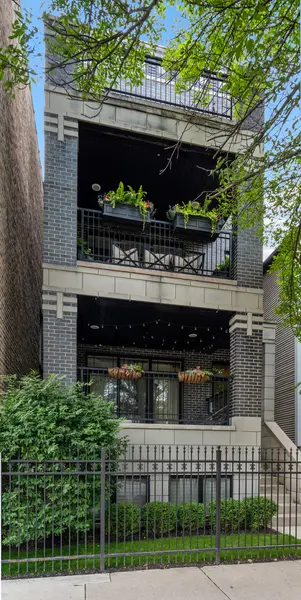 3302 N Racine AVE #3, Chicago, IL 60657