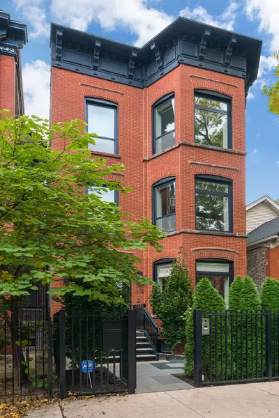 2119 N Kenmore AVE, Chicago, IL 60614