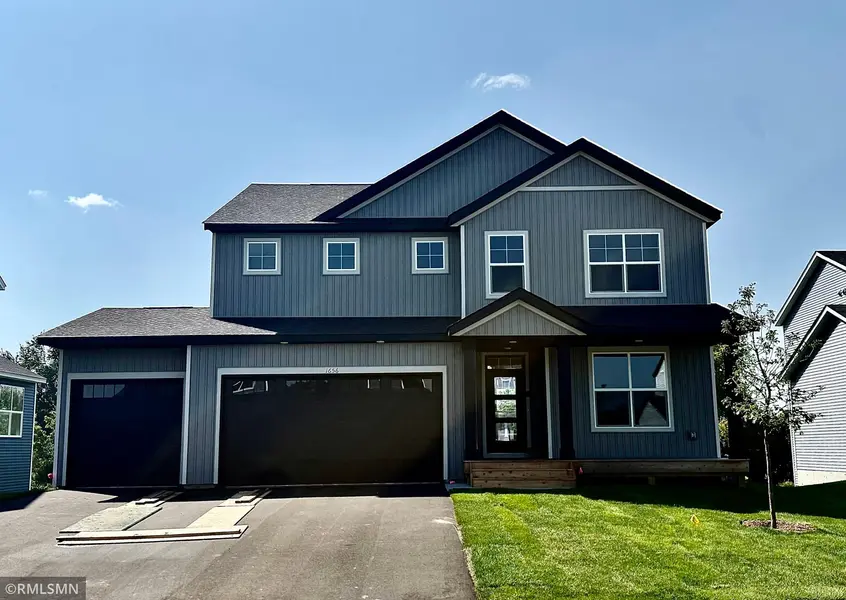 1656 Meadows Dr ST NE, East Bethel, MN 55011