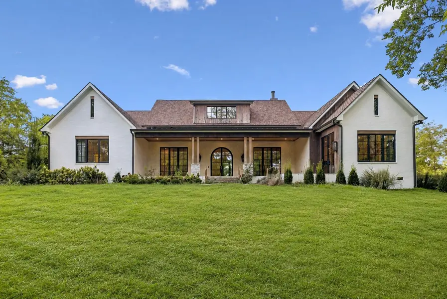 4333 Eatons Creek Rd, Nashville, TN 37218