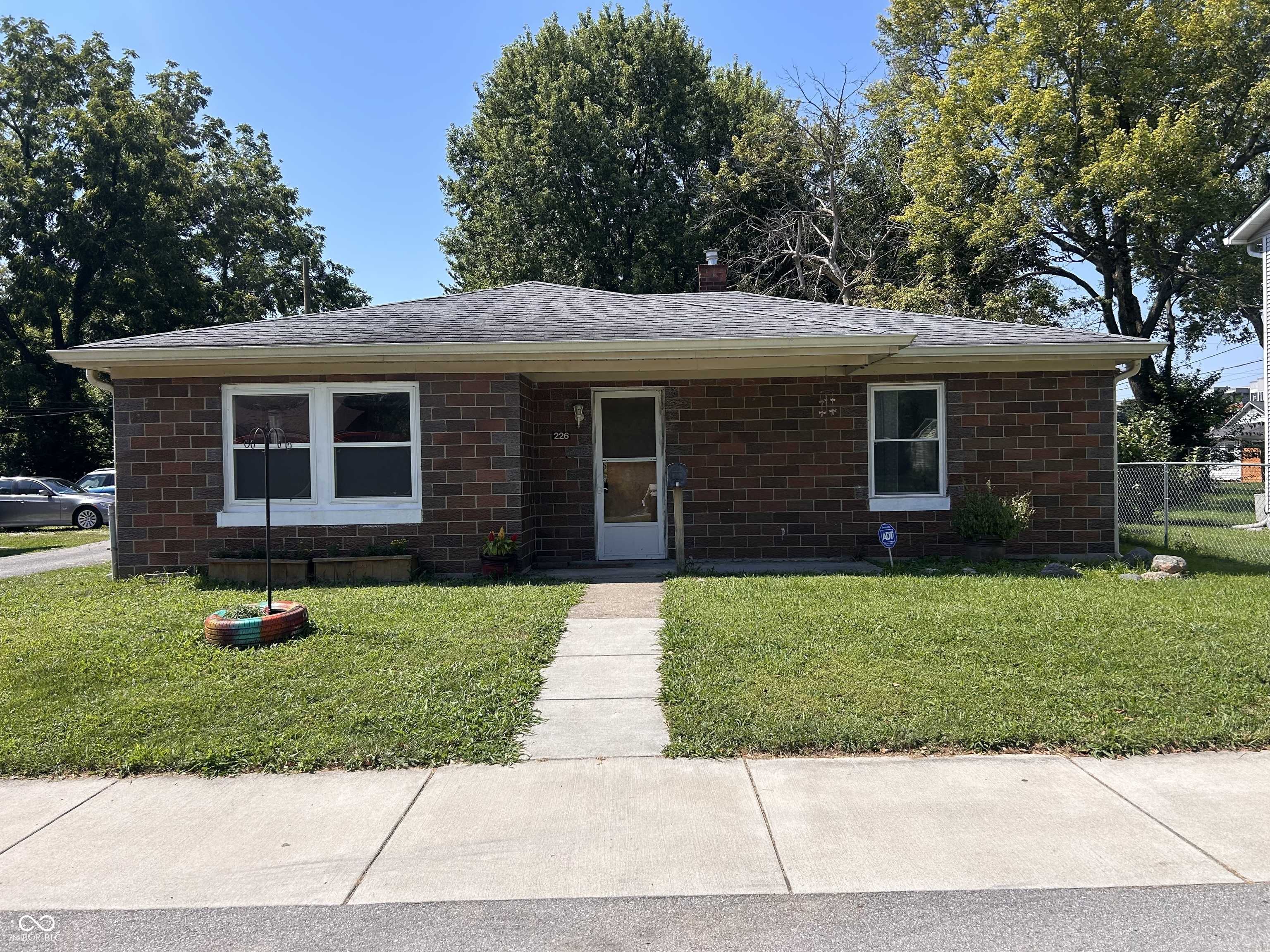 226 N Jefferson ST, Brownsburg, IN 46112