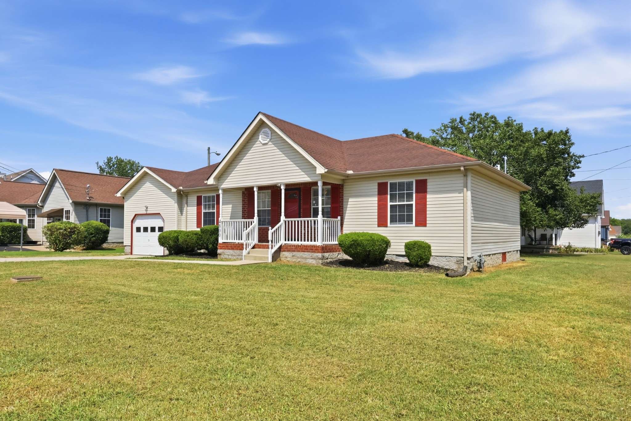 4800 Peppertree Dr, Antioch, TN 37013