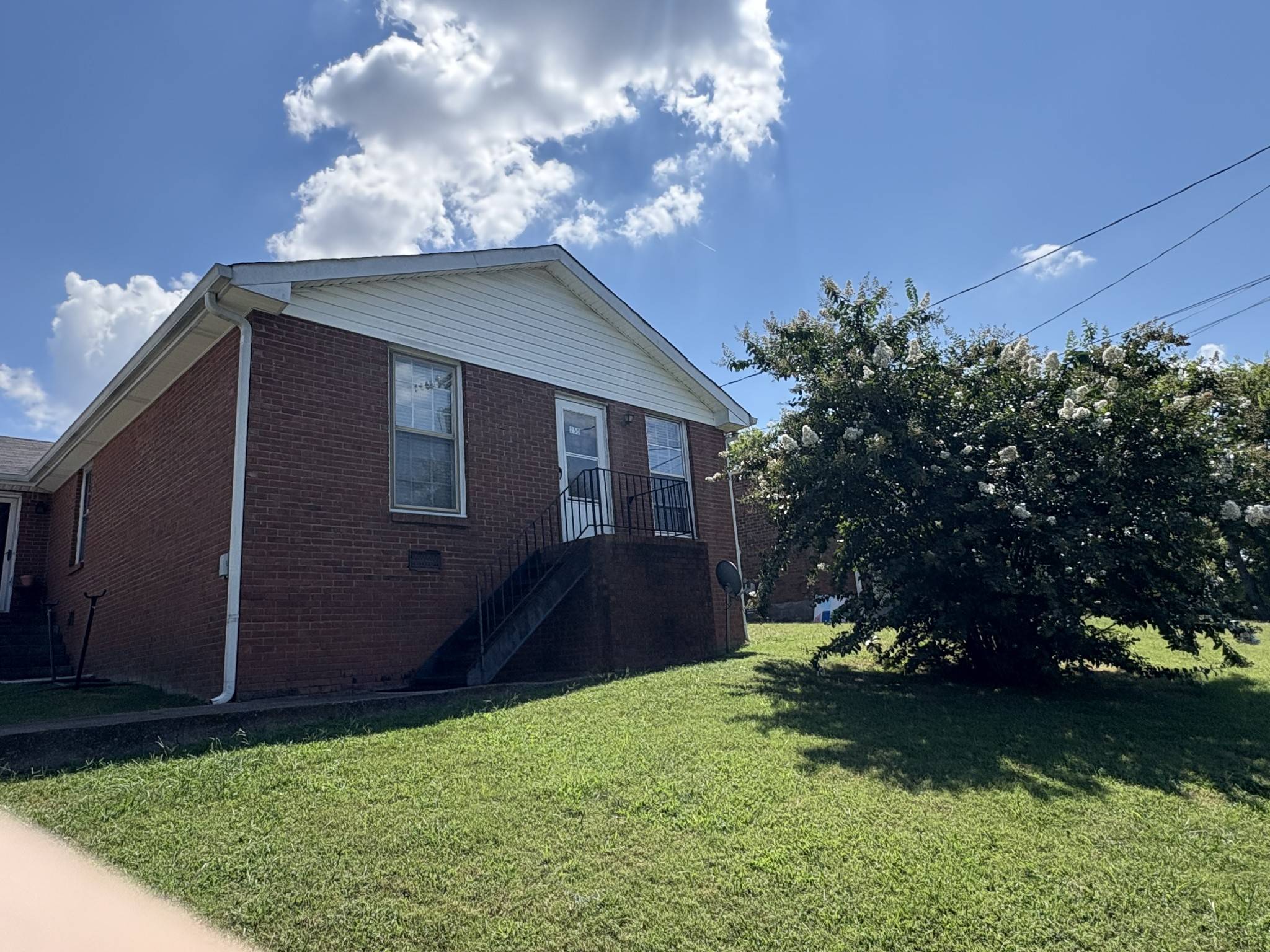 250 35th Ave #N, Nashville, TN 37209