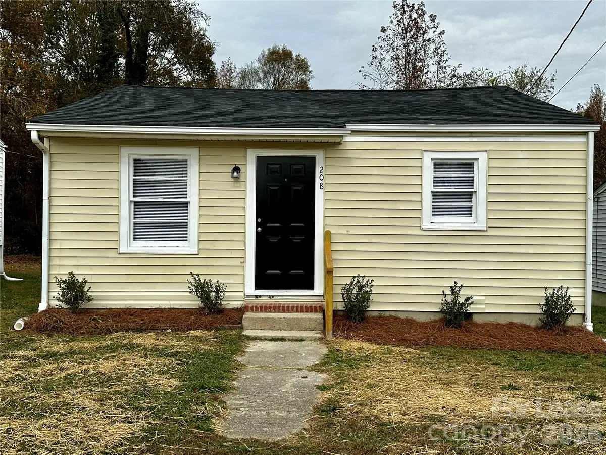 208 S Lexington DR, Lexington, NC 27292