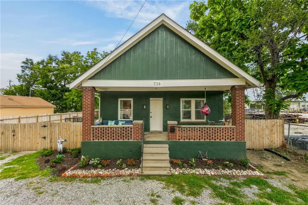738 N Garland AVE, Kansas City, MO 64120