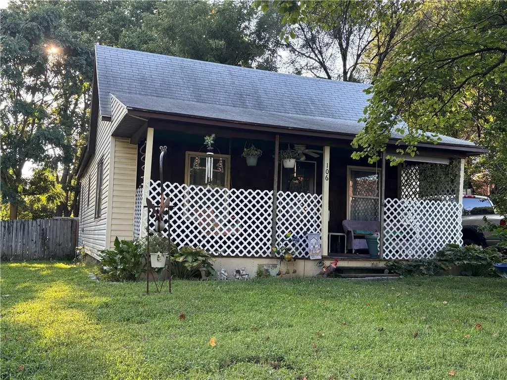 106 S Park AVE, Independence, MO 64050