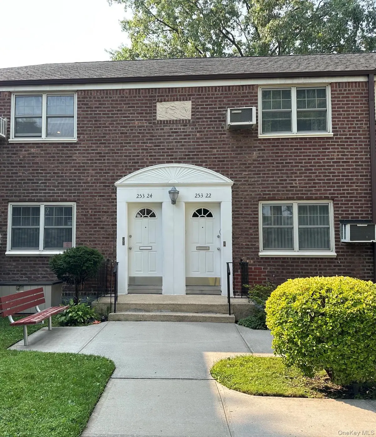 253 61st avenue #24, Little Neck, NY 11362