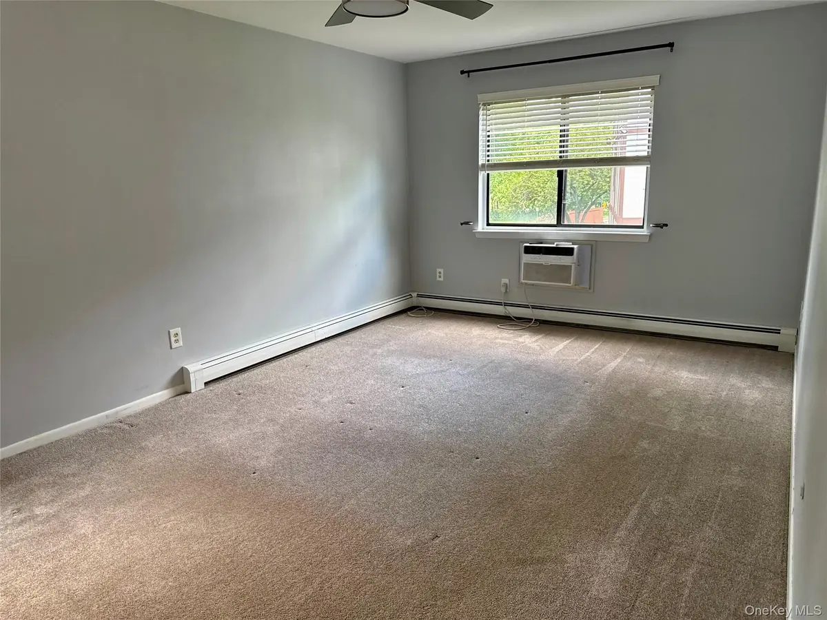 11 Skyline DR #12, Fishkill, NY 12524